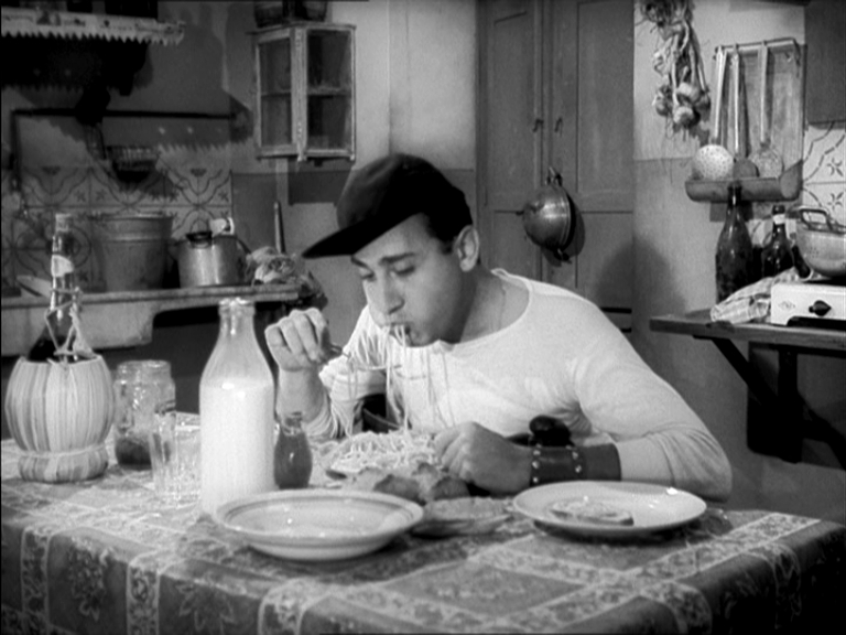 Cinema italiano: protagonista il cibo dalla povertà al glamour mediatico