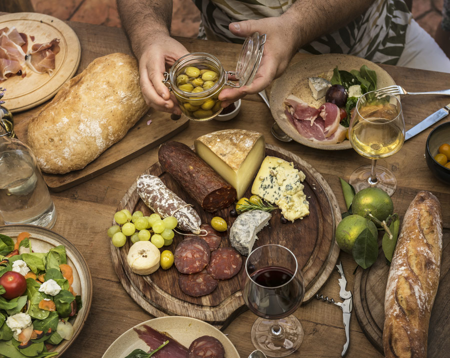 Pasqua: tradizioni, simboli e ricette della festa più golosa dell’anno