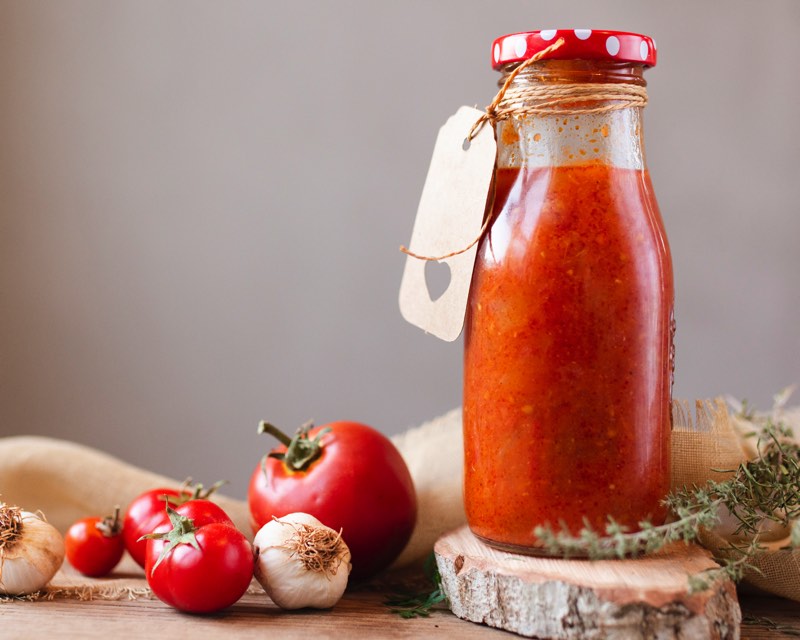 Il mese dei pomodori (e delle conserve): idee e tradizioni da riscoprire