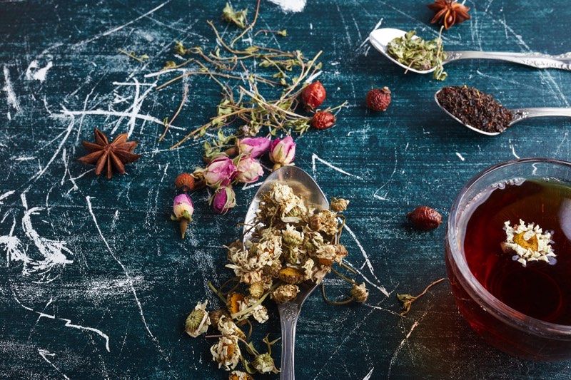 Il tè delle cinque: infusi e tisane con erbe e frutti autunnali - vivisanomangiabene.it