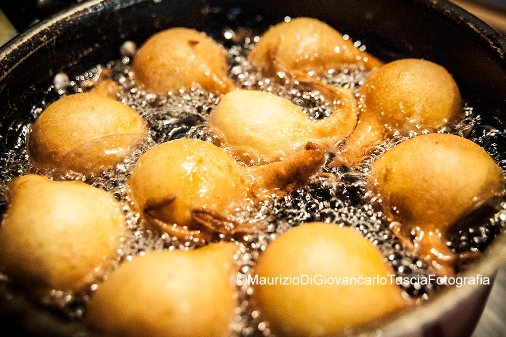 I dolci di Carnevale: perché sono quasi tutti fritti