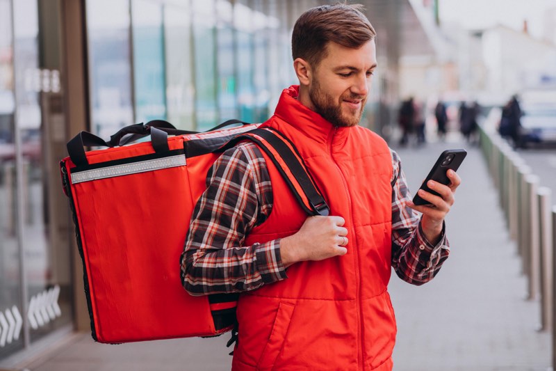 Tra food delivery, social e cucina digitale