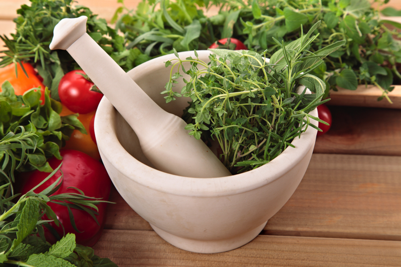 Erbe aromatiche d’estate: piccole foglie, grandi sapori